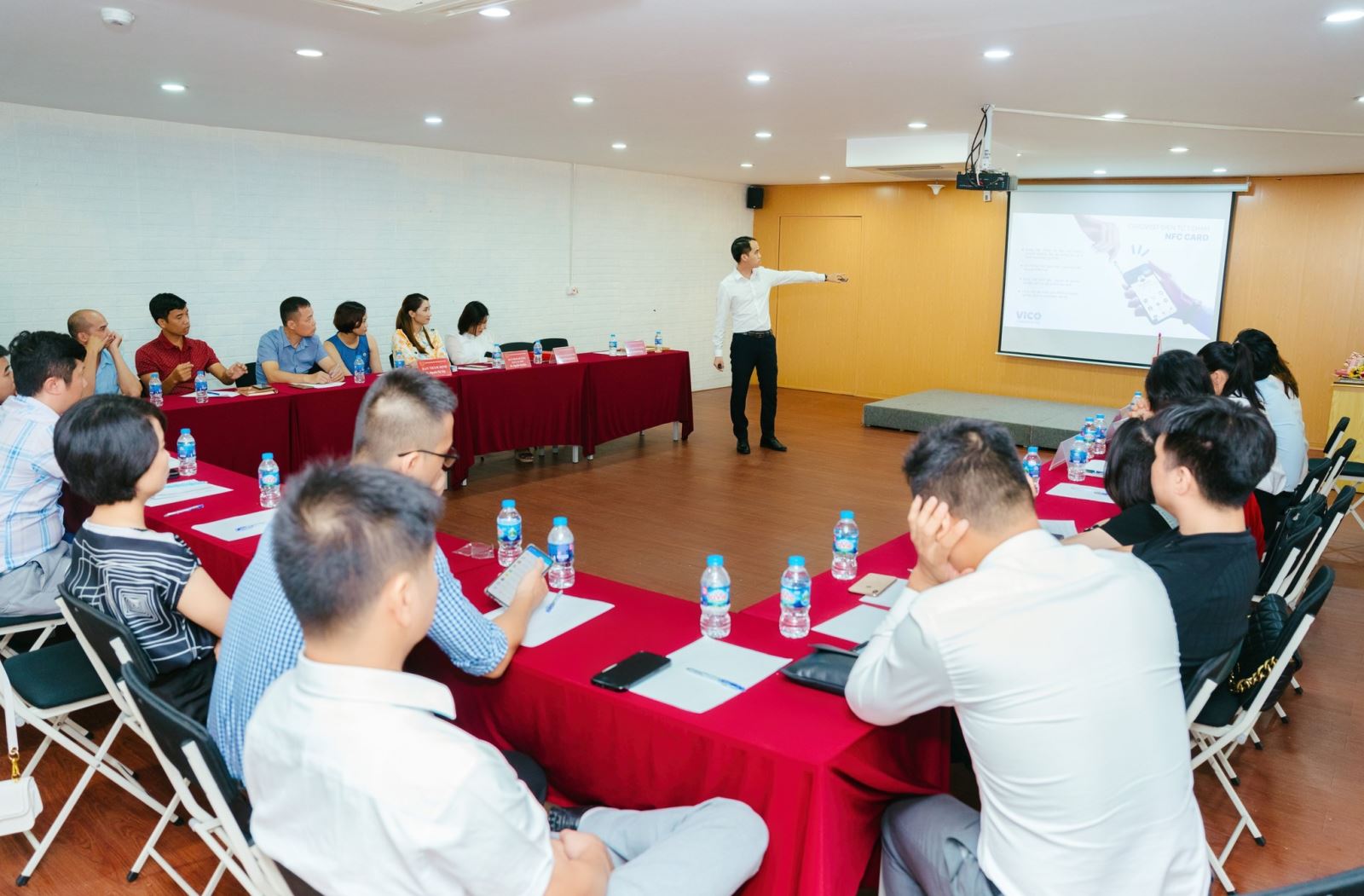  Lưu trữ và chia sẻ thông tin liên lạc dễ dàng chỉ với một chạm