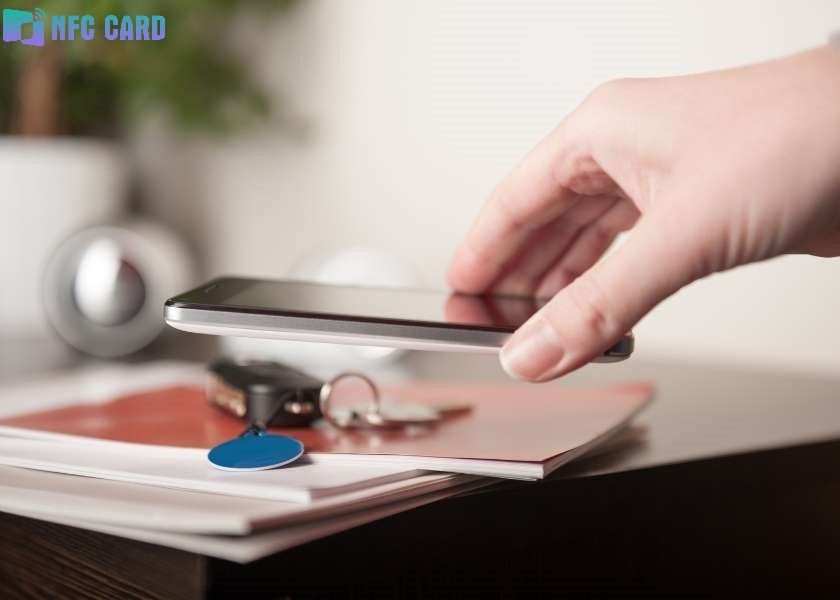 Nâng tầm thương hiệu, thu hút đối tác tiềm năng với danh thiếp điện tử NFC!